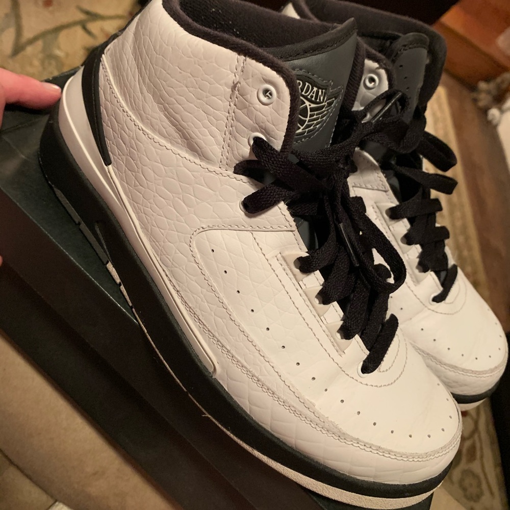 Blk/wht wing it sneakers